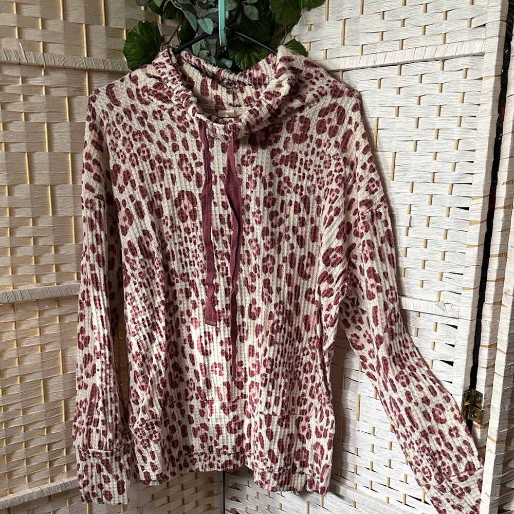 Leopard Print Women's Sweater - Red and Cream